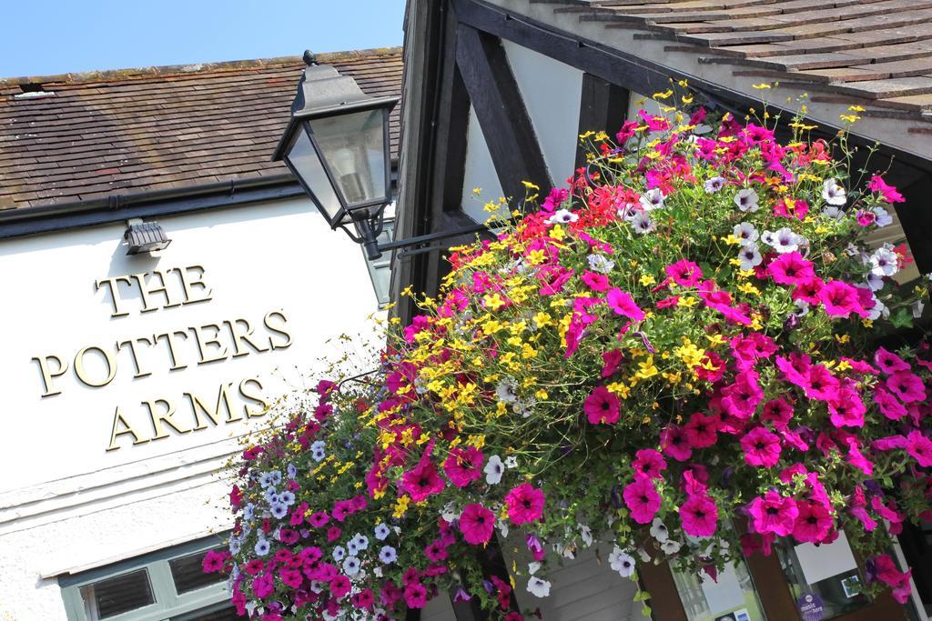 The Potters Arms Hotel อาเมอร์แชม ภายนอก รูปภาพ