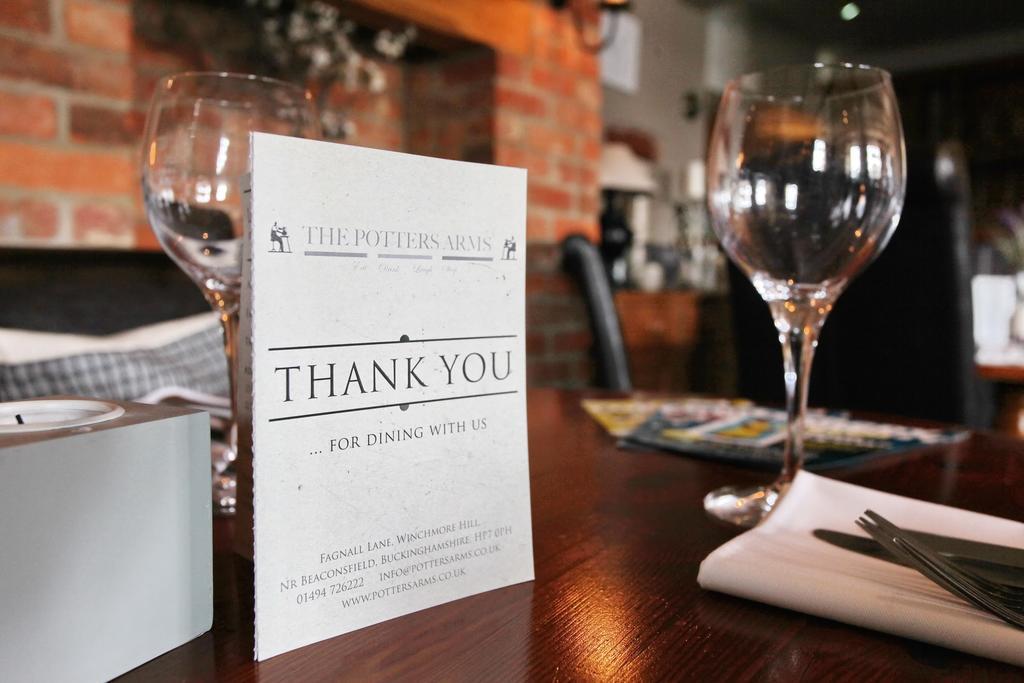 The Potters Arms Hotel อาเมอร์แชม ภายนอก รูปภาพ